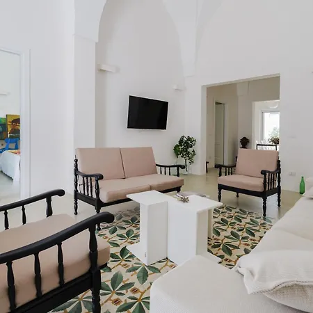Eclectic Design Meets Puglia *