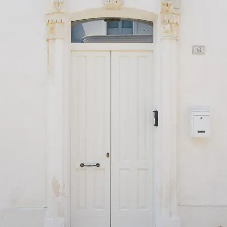 Eclectic Design Meets Puglia Lejlighed *